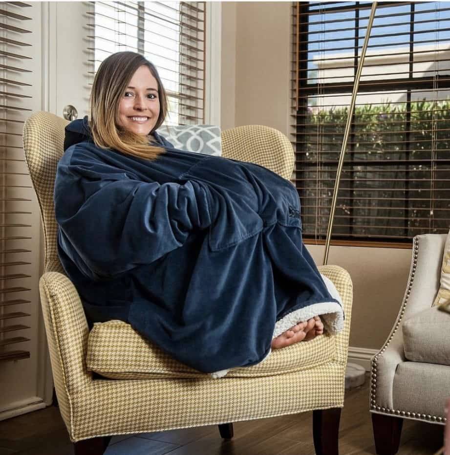 Ultra Soft & Cuddly Wearable Blankets Apparel Ultra Soft & Cuddly Wearable Blankets Apparel